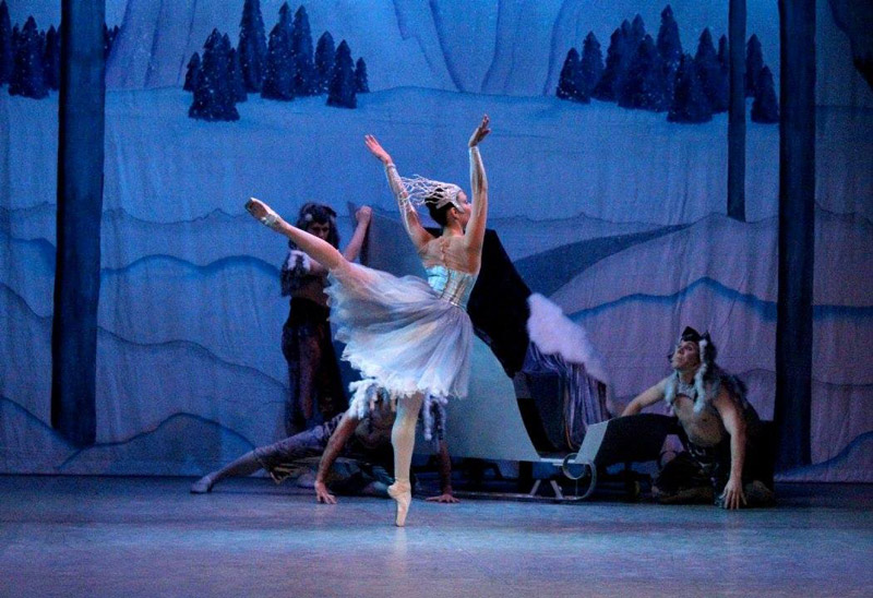 Book Snow Queen Show Leicester – Hire Ballet Dancers | Scarlett ...