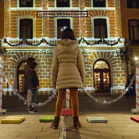 Interactive Video Mapping Game