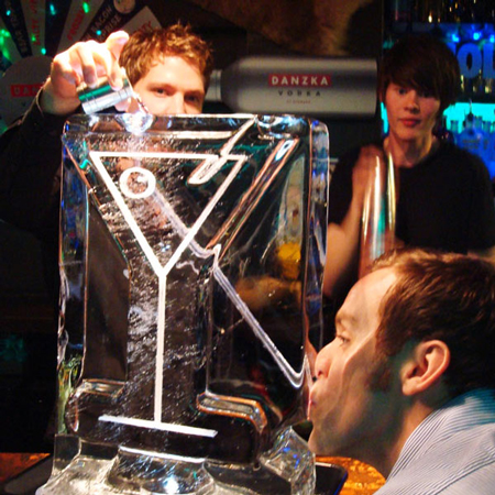 Vasos de hielo y luge