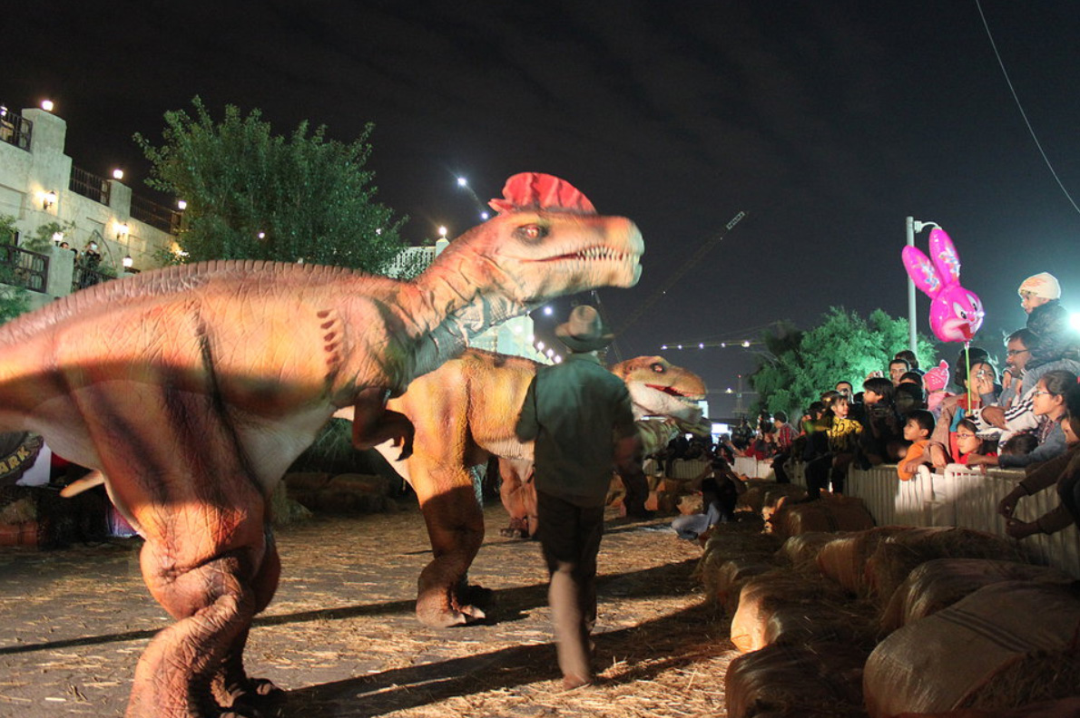 dinosaur live show near me