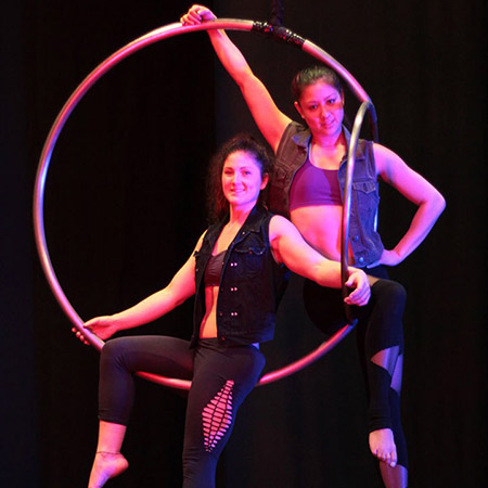 Duo Mond Aerial