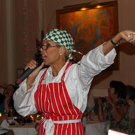 Soprano Singing Waiters
