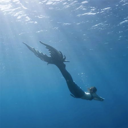 Mermaid Performer Paris