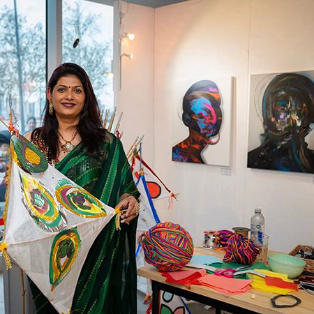 Lanterns and Diyas Artist