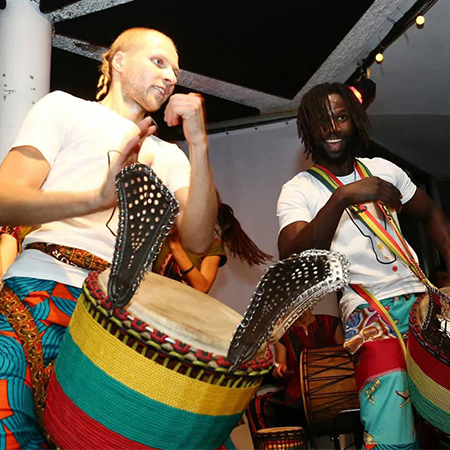 Groupe de percussions et de danse africaine