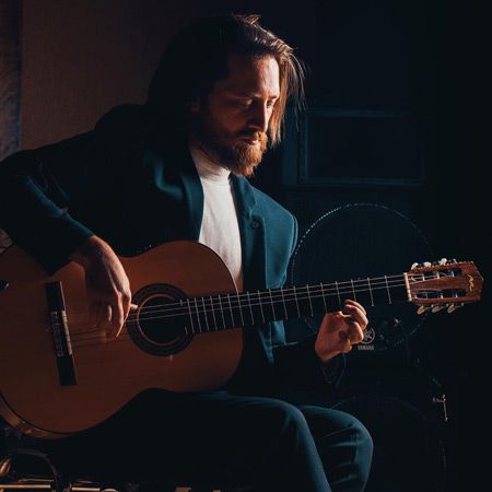 Joueur de guitare espagnole arabe