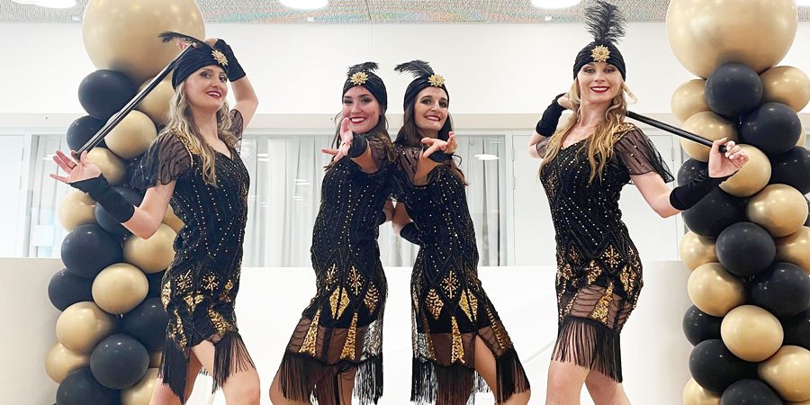 Pop Up Great Gatsby Dancers Dazzle Corporate Guests 