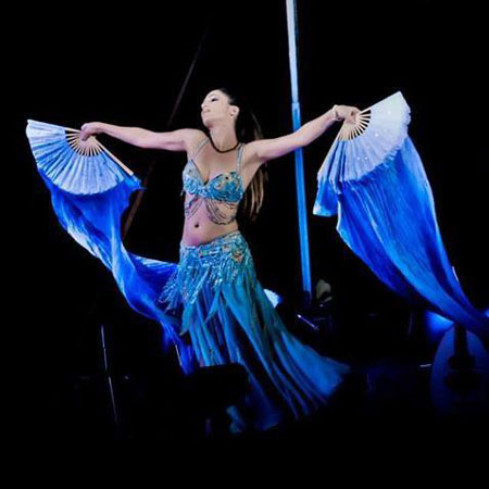 Oriental Fusion Bellydancer