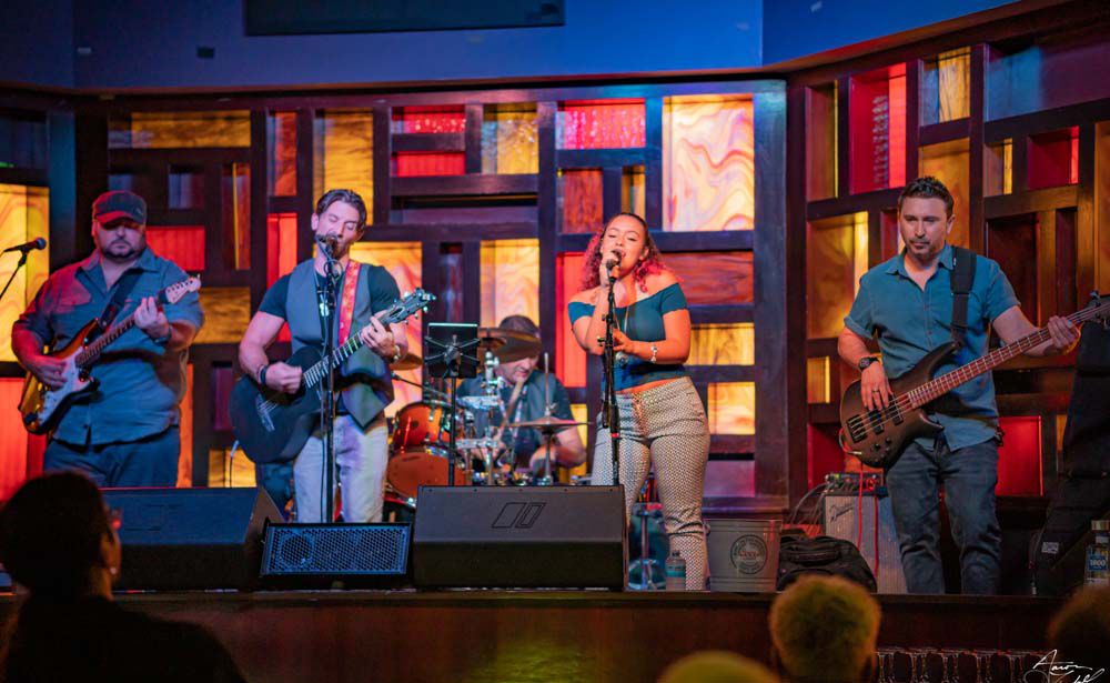 Book a Live Music Band Florida | Scarlett Entertainment