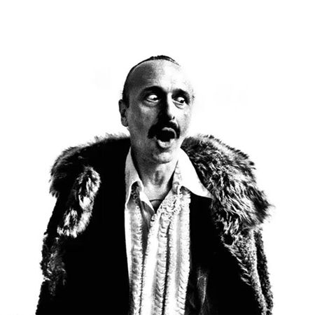 Italian Vinyl Bar DJ