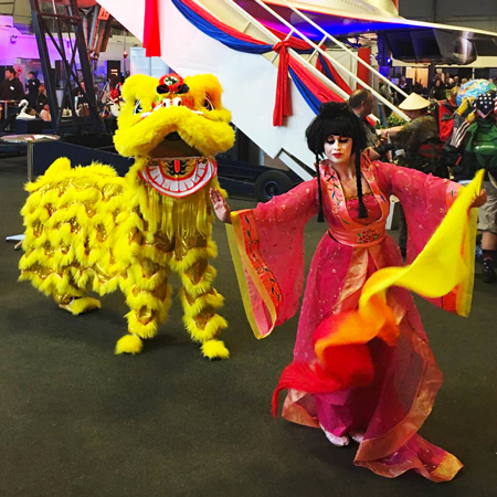 Bailarina y León de Temática Oriental