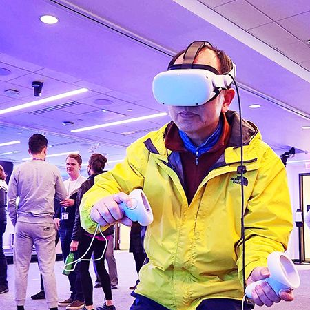 VR Games & Experiences