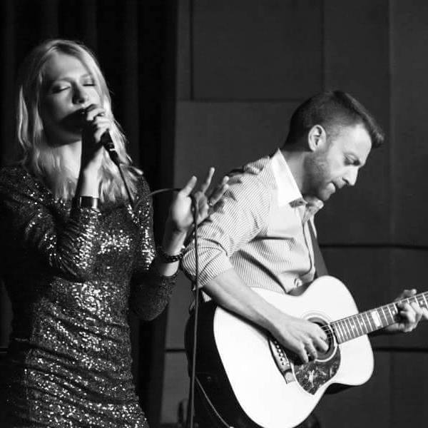 Acoustic Singing Duo Italy