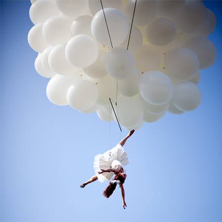 Bailarina de globo aerostático