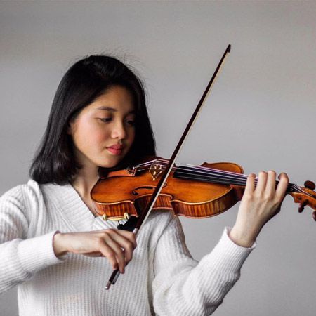 Jeune violoniste Clarissa