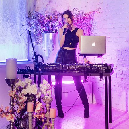 Female DJ Budapest