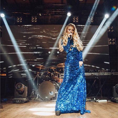 Dubai Female Cover Singer