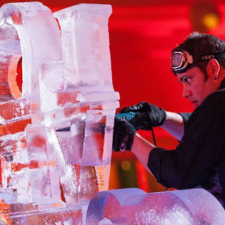 Ice Sculpting Multimedia Show