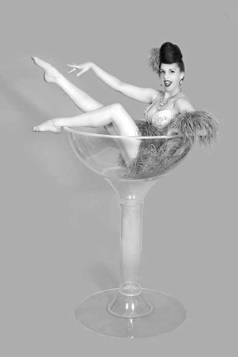 Giant 2D Martini Glass - Chordiem