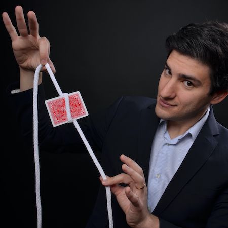 Close-up Magician Paris