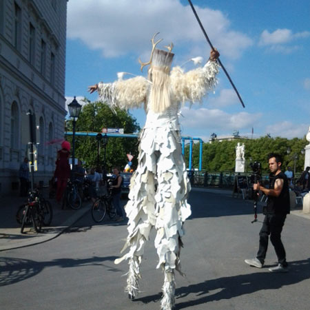 Espirituales Chamanes Caminantes de Zancos