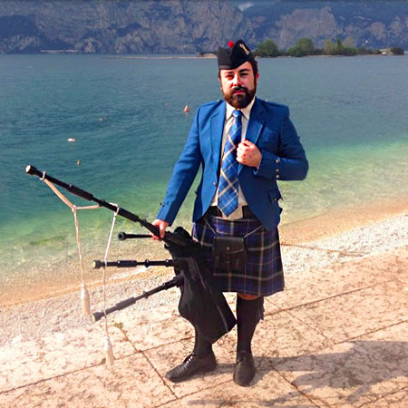 Pisa Bagpipe Player