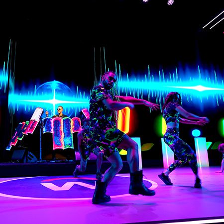 LED Breakdancing Drummers