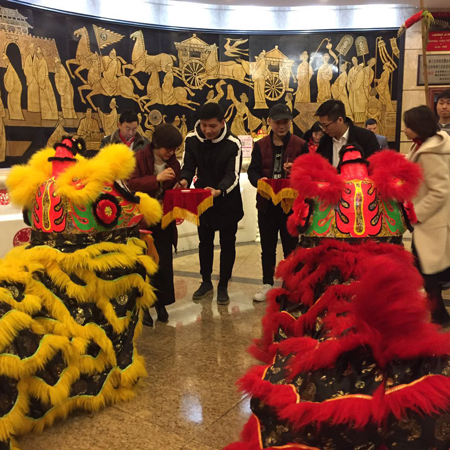 Intérpretes de Danza del León Chino