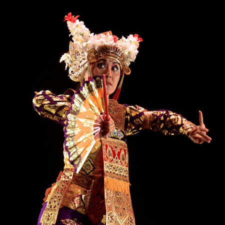 Spettacolo di Asian Dance Theatre
