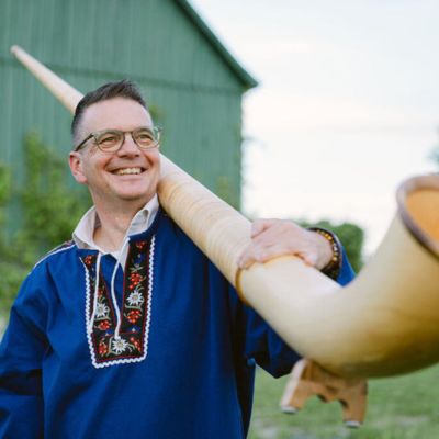 Intérprete tradicional de Alphorn