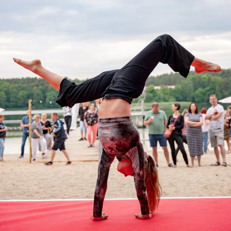 Acrobatic Dancer Berlin