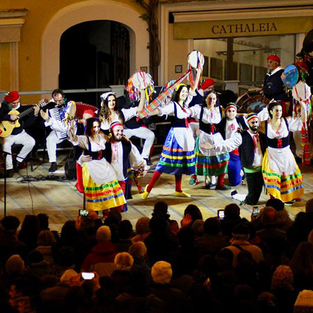 Groupe folklorique italien traditionnel