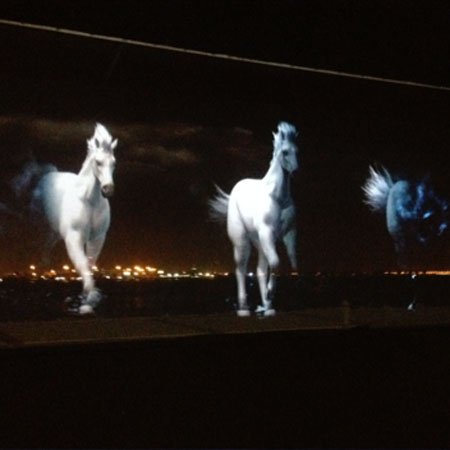 Animaciones holográficas al aire libre