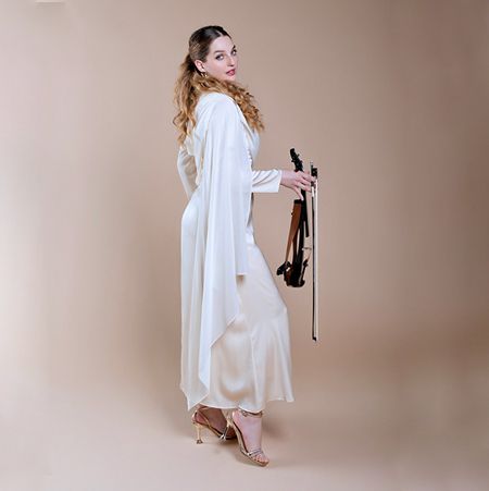 Female Violinist Saudi Arabia