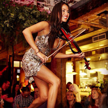Violinista australiana Sally