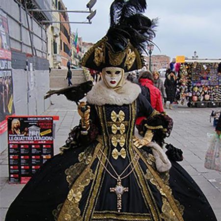 Venetian Masquerade Performers 
