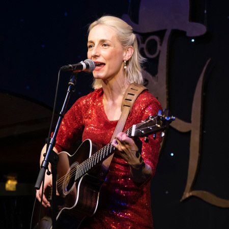 Cantante-Chitarrista di Londra