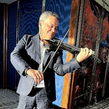 Neapolitan Electric Violinist