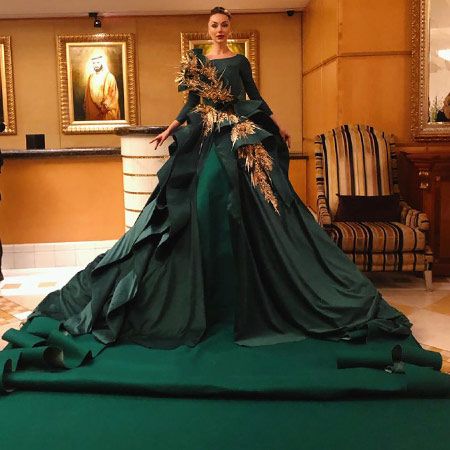 Hôtesse d'événement Tapis Vert