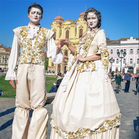 Aristocrat Stilt Walking Duo