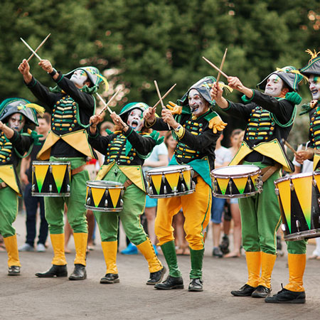 Komödie Roaming Drummers Frankreich