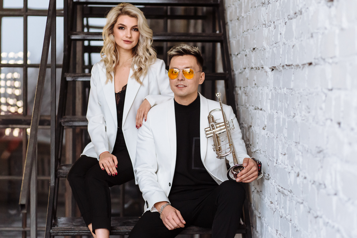 Book Vocalist & Trumpet Cover Duo | Scarlett Entertainment