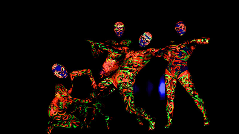 Hire UV Dance Show London - Light Dancers | Scarlett Entertainment UK