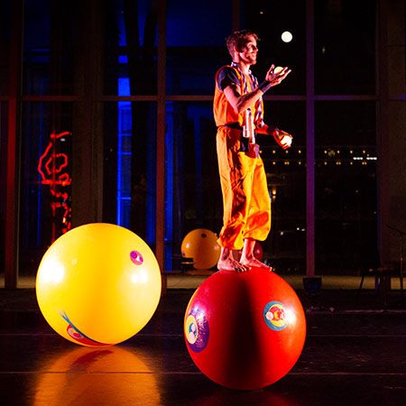 Circus Balance Ball Act USA