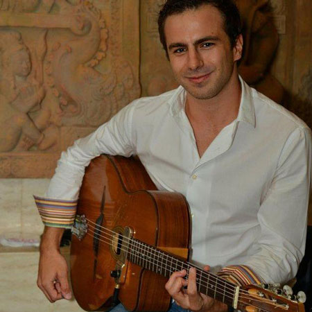 Dubai Gypsy Jazz Guitarist