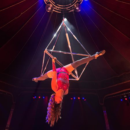 <span>Atto della piramide aerea</span>