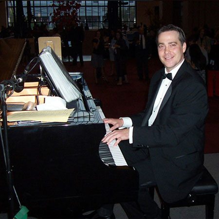 Pianist Scott